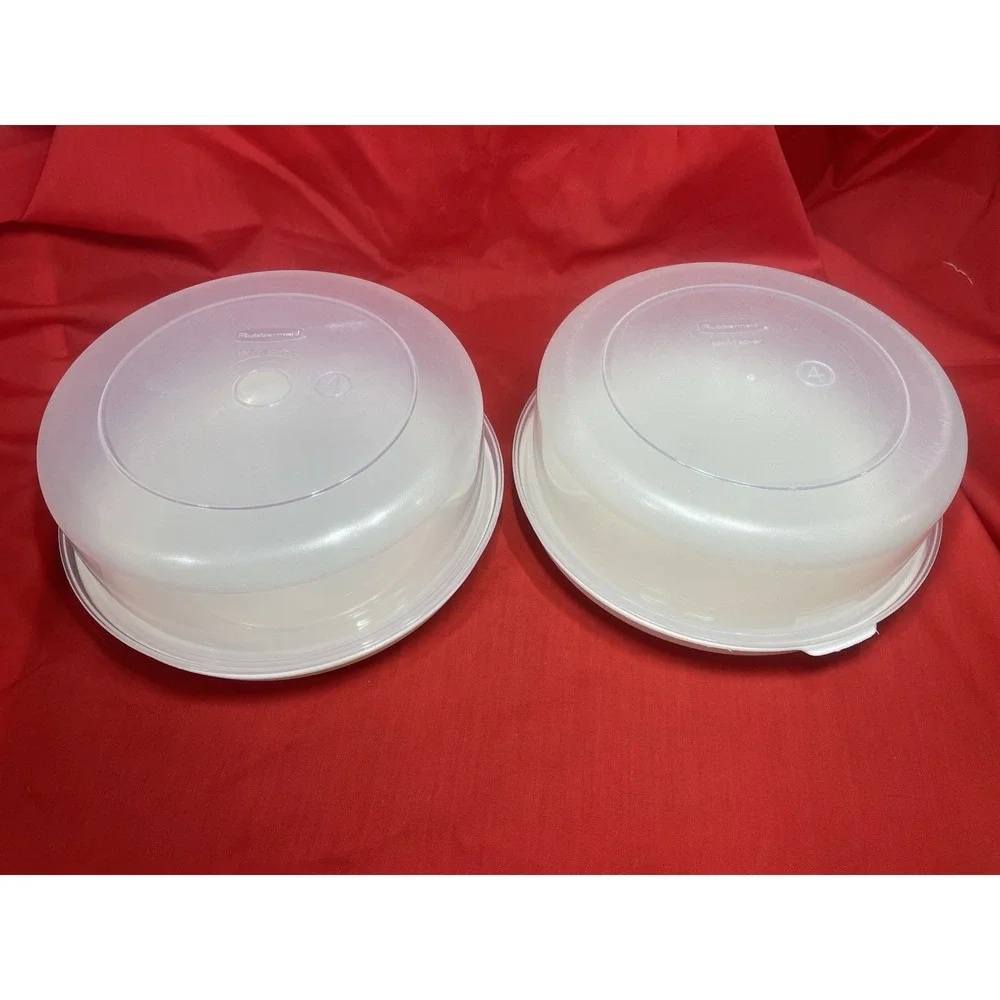 TWO Rubbermaid #4 Servin Saver Round 2.4 Qts Container Bowls w/Lids